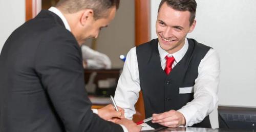 Tips for Hotel Staff to Improve Communication Skills
