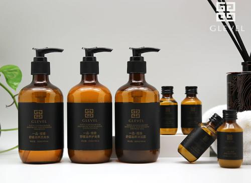 Do you choose large bottles or small bottles for hotel toiletries? What is more economical?
