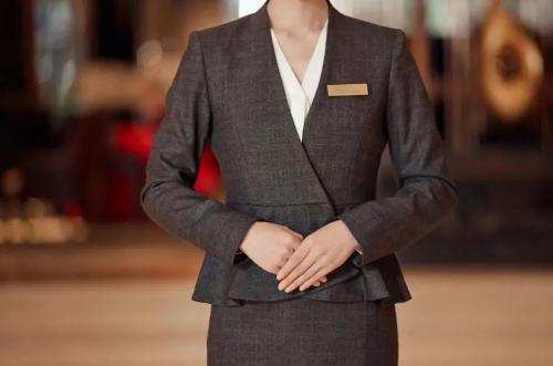 How does hotel serve guests to make them happy? Various guest service details are different
